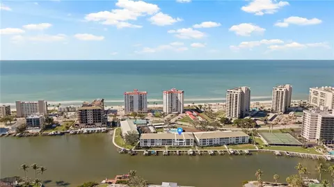 10684 Gulf Shore Dr #B-302, Naples, FL 34108