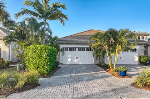 Exterior - 6927 Cay Ct, Naples, FL 34113 photo 7 of 9