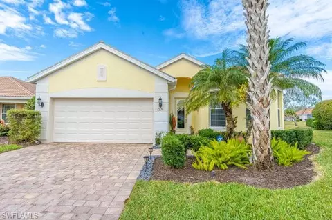 7226 Adriana Ct, Naples, FL 34114