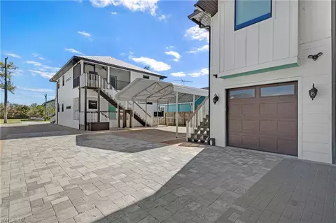1155 Steeves Ave, Naples, FL 34104