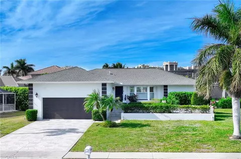 486 Landmark St, Marco Island, FL 34145