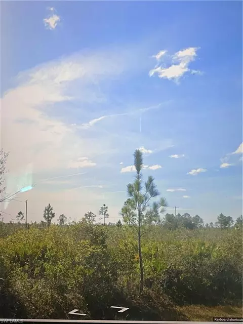 411 Laguna Dr, Indian Lake Estates, FL 33855