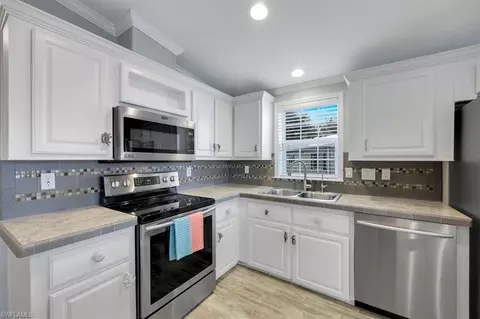 Kitchen - 4620 Candlestick Ct E, Estero, FL 33928 photo 1 of 3