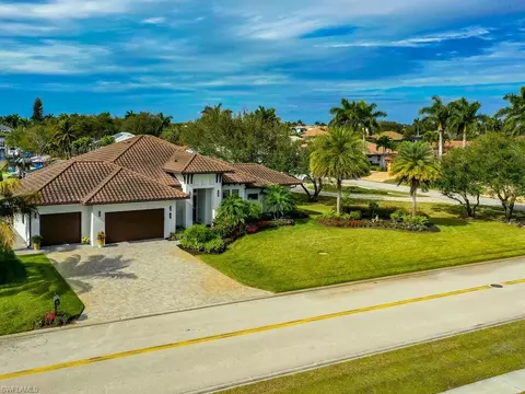 Exterior - 161 Cays Dr, Naples, FL 34114 photo 9 of 10