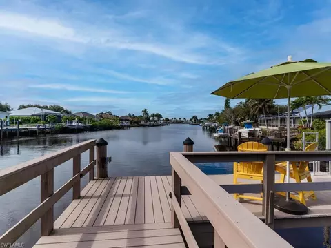 View/Area - 161 Cays Dr, Naples, FL 34114 photo 2 of 11