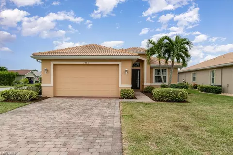 3350 Magnolia Landing Ln, North Fort Myers, FL 33917
