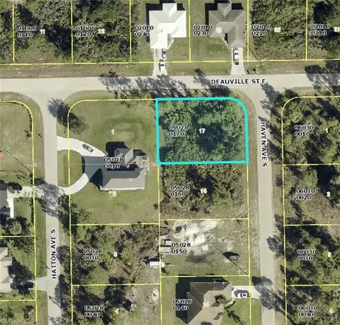 1128 Haven Ave S, Lehigh Acres, FL 33974