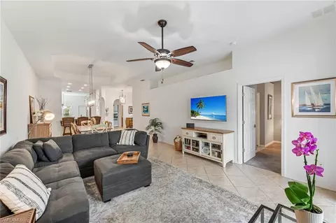 6512 Castlelawn Pl #61, Naples, FL 34113