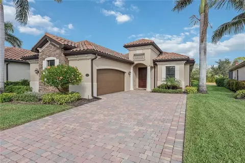 3066 Aviamar Cir, Naples, FL 34114