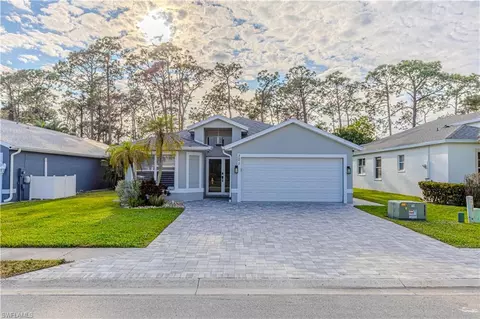 701 Crossfield Cir, Naples, FL 34104