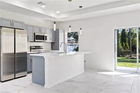 3707 Sunset Rd, Lehigh Acres, FL 33971