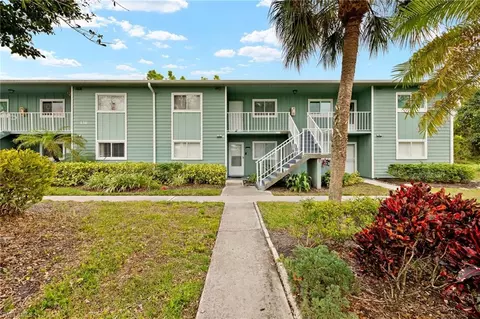 136 Cypress Way E #7, Naples, FL 34110