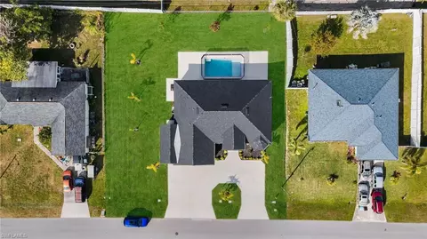 423 NW 6th Ter, Cape Coral, FL 33993