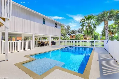 864 Swan Dr, Marco Island, FL 34145