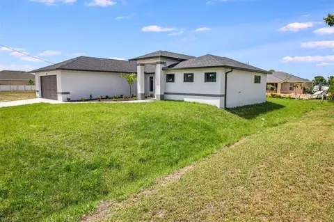 1413 NW 9th St, Cape Coral, FL 33993