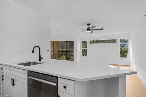 8950 Colonnades Ct E #817, Bonita Springs, FL 34135