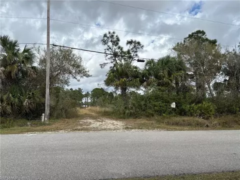 3265 68th Ave NE, Naples, FL 34120 photo 3