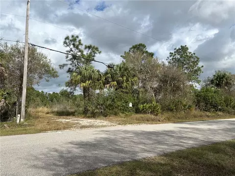 3265 68th Ave NE, Naples, FL 34120 photo 2