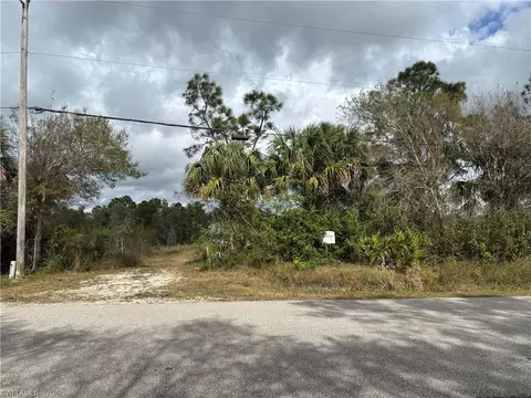 3265 68th Ave NE, Naples, FL 34120 photo 4