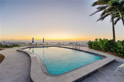 1919 Gulf Shore Blvd N #503, Naples, FL 34102