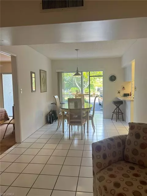 788 Park Shore Dr #A11, Naples, FL 34103