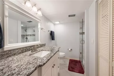 Bath - 7340 Province Way #3105, Naples, FL 34104 photo 1 of 1