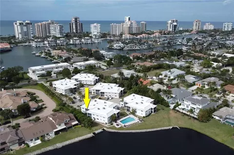 4150 Crayton Rd #B3, Naples, FL 34103