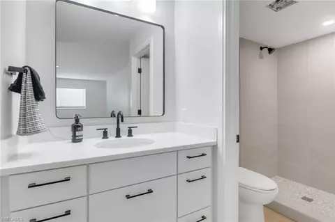 4150 Crayton Rd #B3, Naples, FL 34103 photo 11