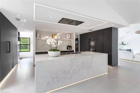 7095 Sandalwood Ln, Naples, FL 34109