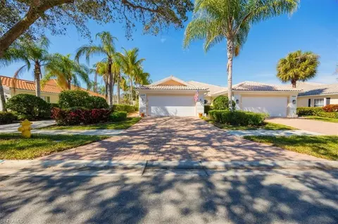 3368 Cayman Ln, Naples, FL 34119