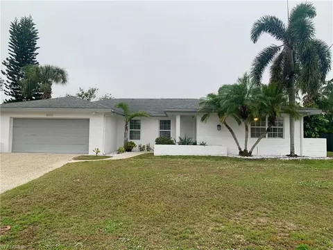 4697 25th Ct SW, Naples, FL 34116