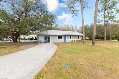 270 Ford Ave, Labelle, FL 33935