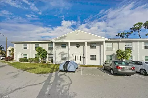7074 Nantucket Cir #7, North Fort Myers, FL 33917