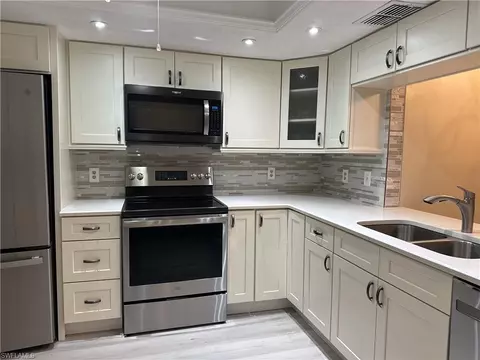11170 Caravel Cir #103, Fort Myers, FL 33908