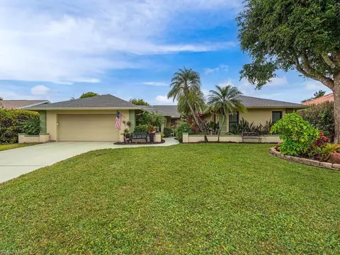 431 Forest Hills Blvd, Naples, FL 34113