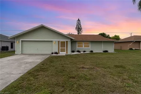 132 SE 25th Ter, Cape Coral, FL 33904