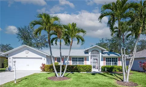 801 Charlemagne Blvd, Naples, FL 34112