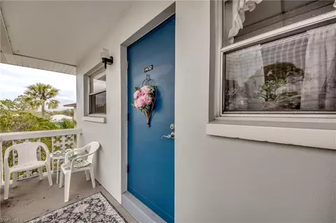 1432 Tropic Ter #1432, North Fort Myers, FL 33903