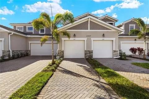 4557 Arboretum Cir #102, Naples, FL 34112