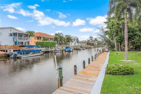 1686 Blue Point Ave #B9, Naples, FL 34102