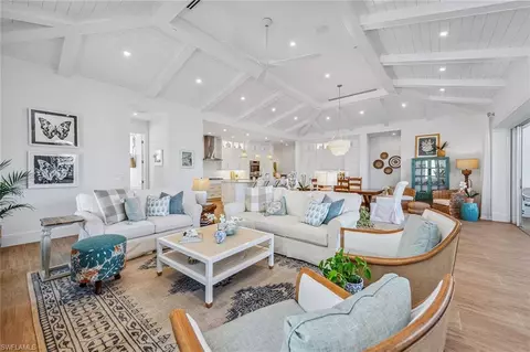 3285 Dorado Ln #202, Naples, FL 34114