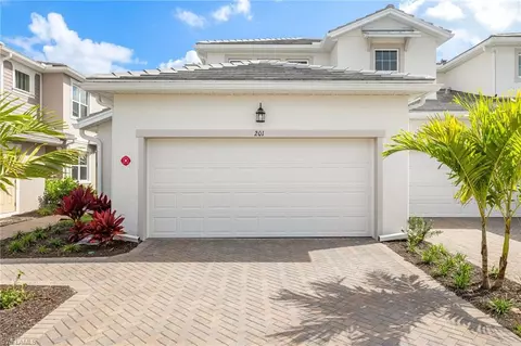 4563 Arboretum Cir #201, Naples, FL 34112
