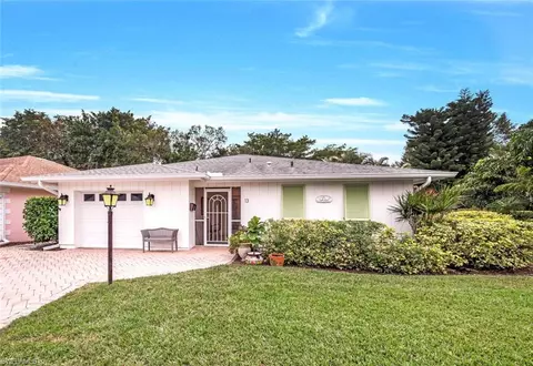 13 Rivard Rd #18, Naples, FL 34112