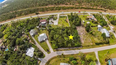 3875 Citrus St, Saint James City, FL 33956