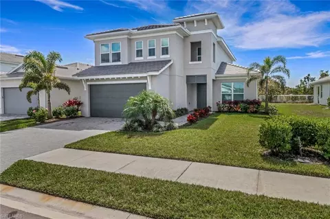 9248 Cayman Dr, Naples, FL 34114