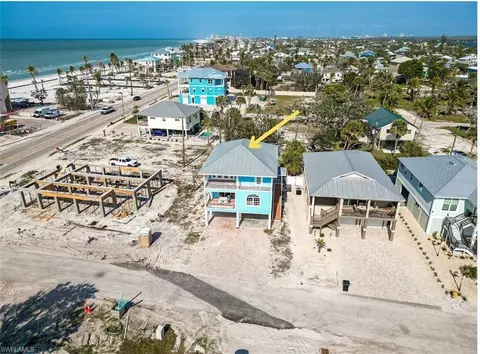 107 Gulfview Ave, Fort Myers Beach, FL 33931