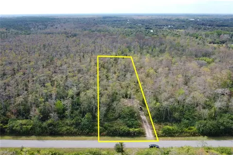 88 47th Ave NE, Naples, FL 34120