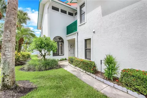 2249 Anchorage Ln #A, Naples, FL 34104
