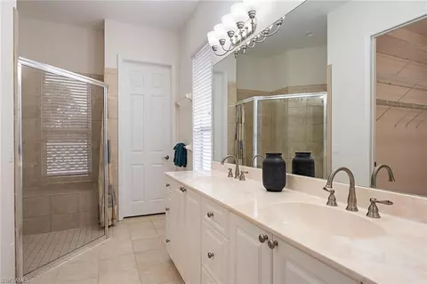 Bath - 775 3rd St NW, Naples, FL 34120 photo 1 of 3