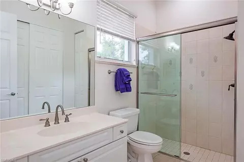 Bath - 775 3rd St NW, Naples, FL 34120 photo 2 of 3